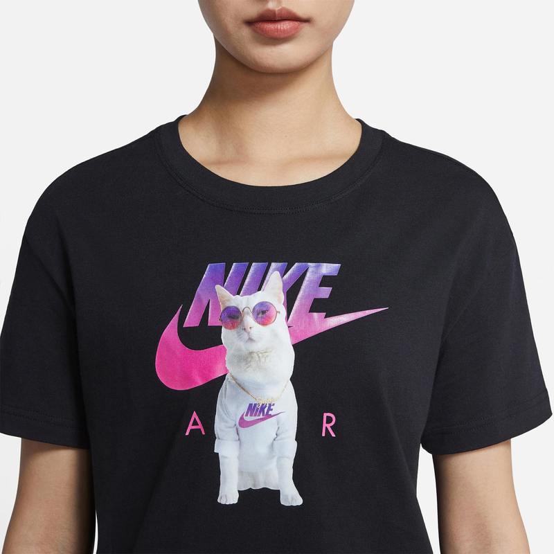 Nike Women's Sportswear Air Cat Graphic T-Shirt DD1496-010