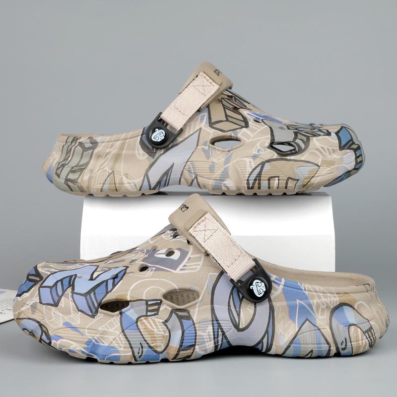 Fashion Summer Men Hole Shoes EVA Thick Bottom Slippers Casual Non-Slip Outdoor Slippers Beach Water Shoes Home Casual Slide Sandals