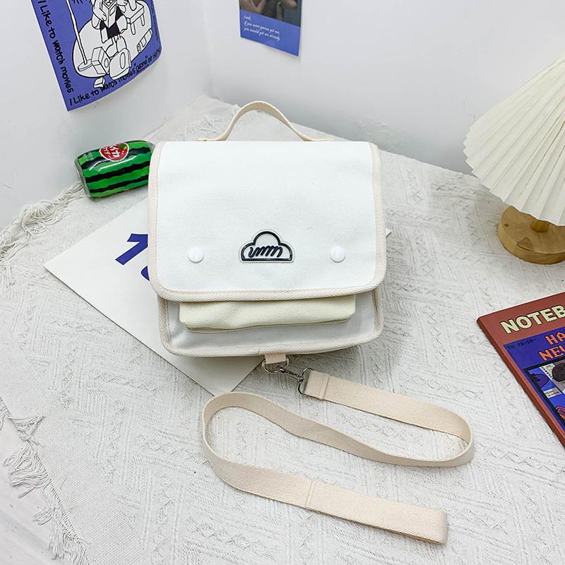 Trendy Modern Children's Backpack With Breathable Fabric For Boys And Girls Ideal For Kindergarten Use