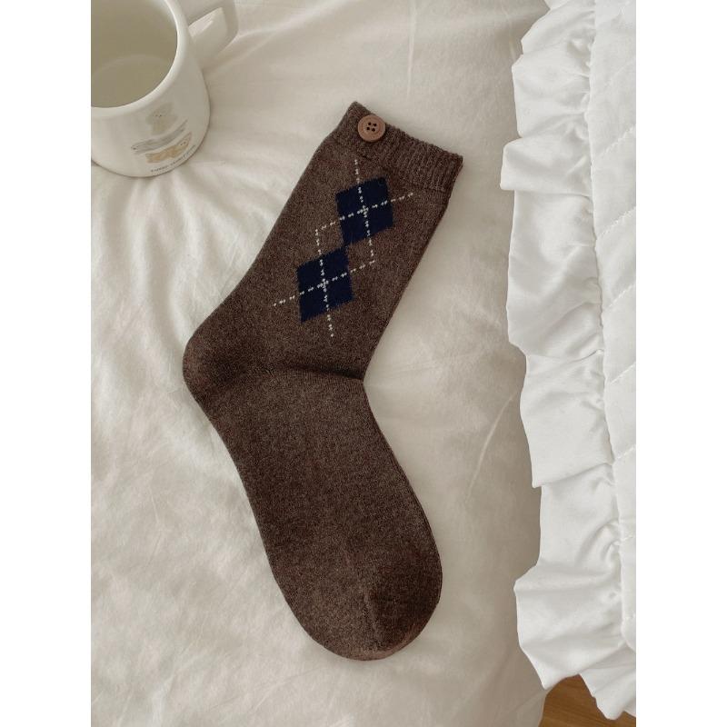 Winter Warm and Thick Small Diamond-shaped Button Wool Mid-calf Socks for Women's Autumn School Style Pile Socks