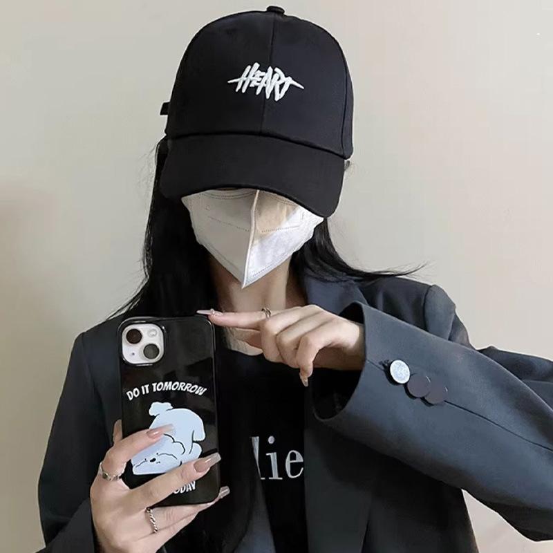 

Четыре сезона Show Face Маленькая кепка с козырьком Детская модная бейсболка с большой окружностью головы Глубокий верх Универсальная кепка от солнца hat circumference 55-60cm чёрный