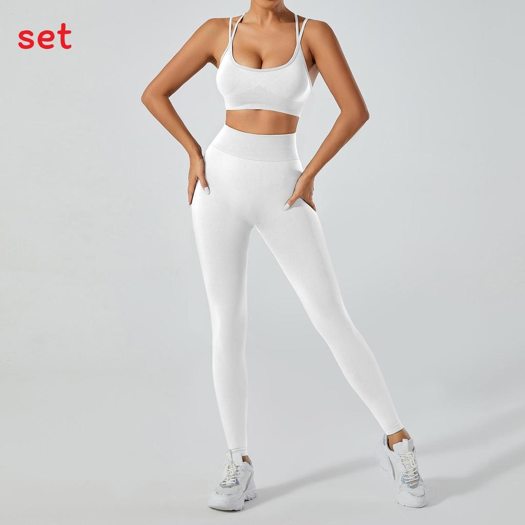 Seamless Yoga Set For Women With Quick Dry Fabric Perfect For Running And Fitness Activities