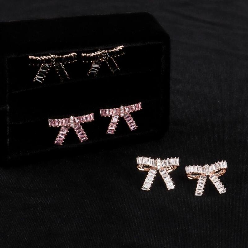 

Women s Petite Lovely Ribbon Knot 3-Color Earrings A31871_Black