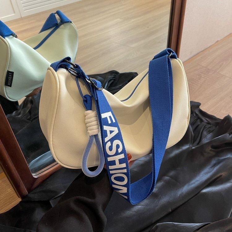 

Водонепроницаемая сумка-пельмень из ткани Оксфорд, женская сумка-мессенджер большой вместимости, женская нишевая новая универсальная повседневная спортивная наплечная сумка