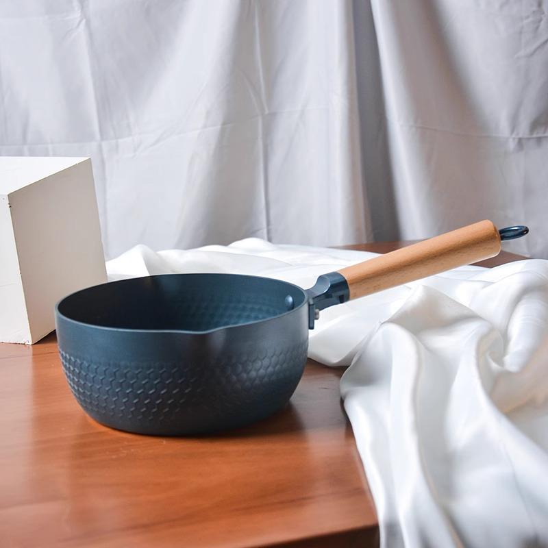 

Плоская кастрюля в японском стиле с антипригарным покрытием и пароваркой Golden Hammer Pattern, подходит для супов, молока и индукционных плит 18cm Flat Pot