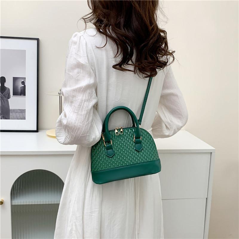 Trend Niche Bag Women's 2025 New Summer Fashion Foreign Shoulder Bag Messenger Bag Popular Portable Shell Bag