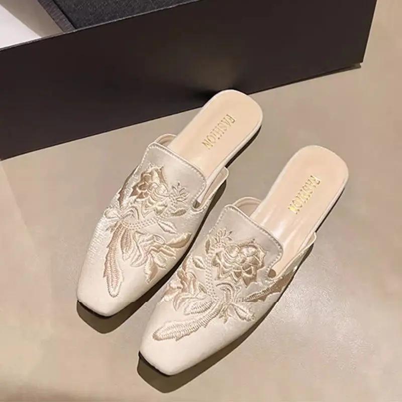 Fashion Outside Slides 2025 Luxury Casual Women's Mules Slippers and Ladies Sandals On Promotion Cheap Liquidation 39 Summer Shoes Sale