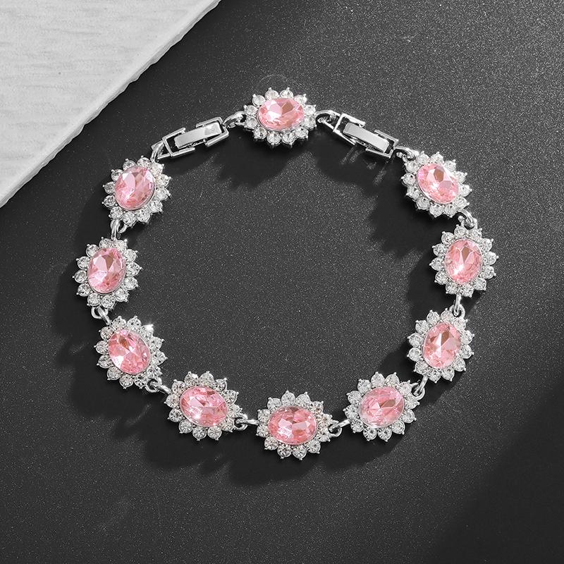 Fashionable and Exquisite Shiny Zircon Sunflower Bracelet Women's Trendy Dinner Party Jewelry Girls Gift