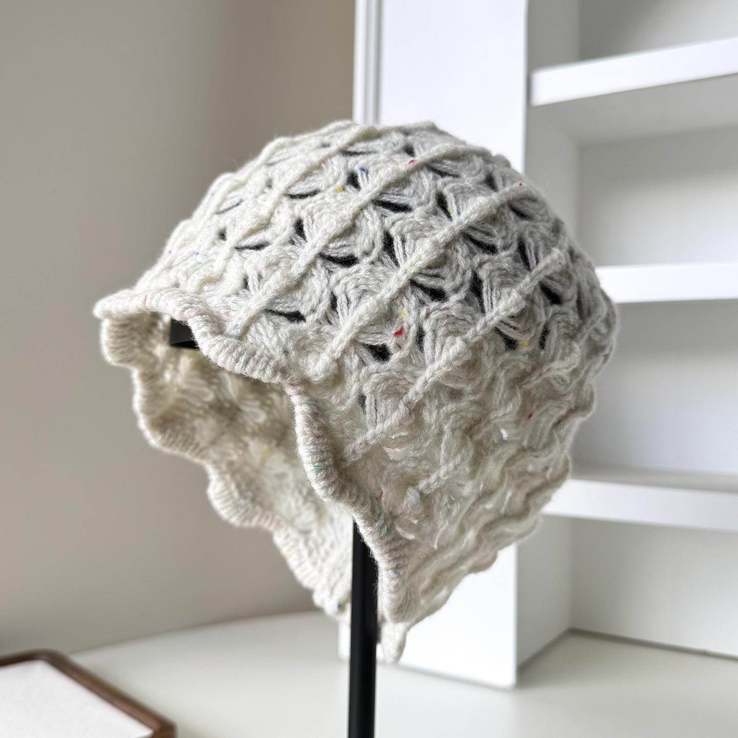 

Шерстяная вязаная шапка-балаклава Осень-Зима Теплая шапка от холода Модная ажурная ручной работы Вязаная крючком шапка-пуловер Модная женская шапка от холода M（56-58cm）