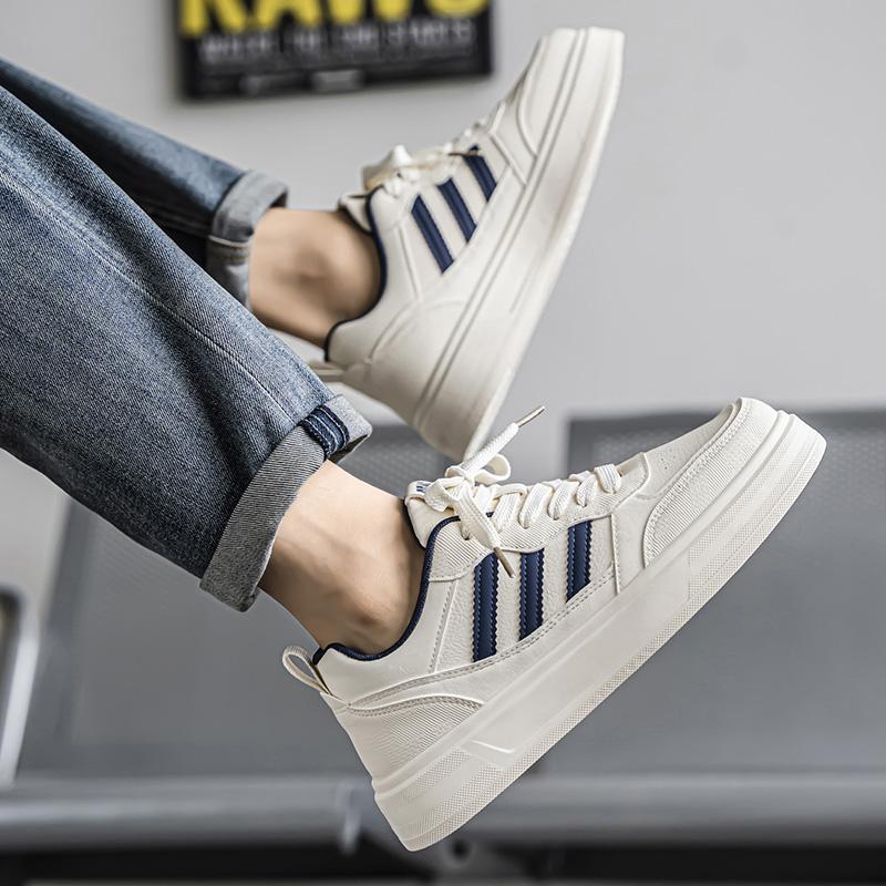 Men 's Casual Four Seasons Fashion Skateboarding Students Comfortable Sneakers Boys Trending Soft Sole Breathable Shoes