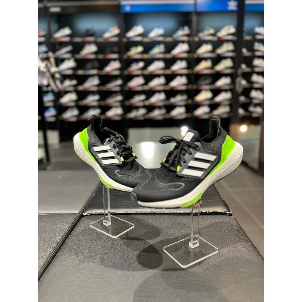 

Мужские кроссовки adidas Ultraboost 22 GX6640