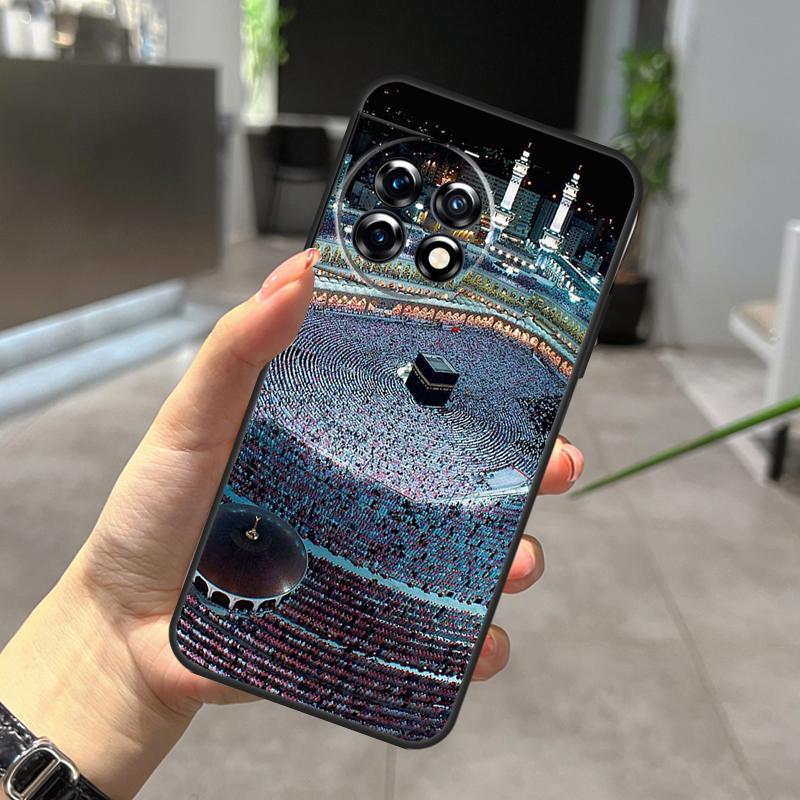 Islamic Muslim Pilgrims In Mecca Case For OnePlus Nord CE 5 2 3 4 Lite N20 N30 OnePlus 15 13 12 R 11 10 9 Pro 8T 10T 10R Cover
