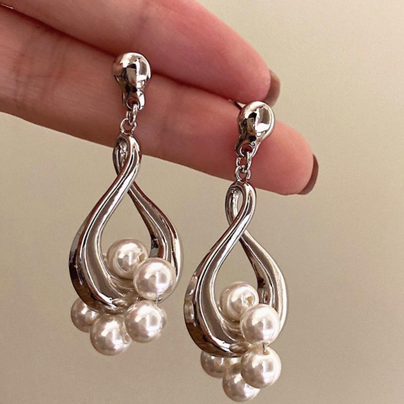 French Imitation Pearl Long Pendant Earrings For Women Unique Design Earrings Romantic Date Jewelry Gift
