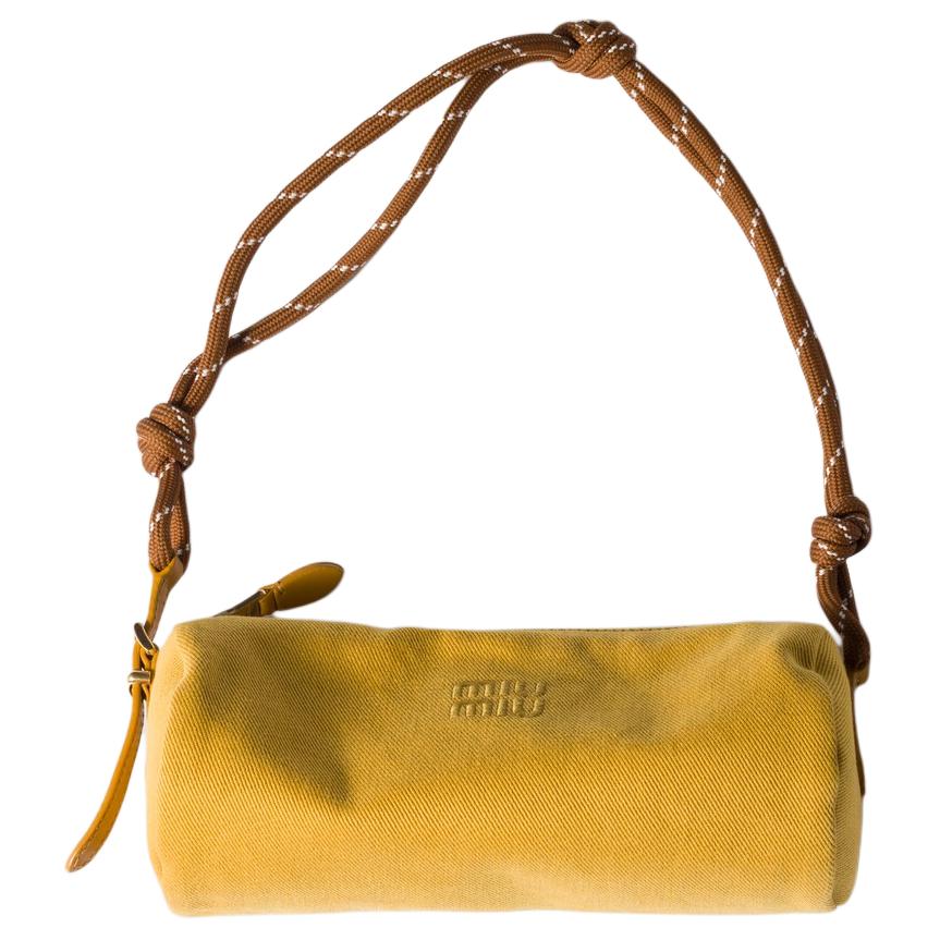 Miu Miu Monochrome Logo Embroidered Two-Tone Woven Wrist Strap Cotton Tote Bag Women tote bags Yellow 5NE853_2IA7_F05B3