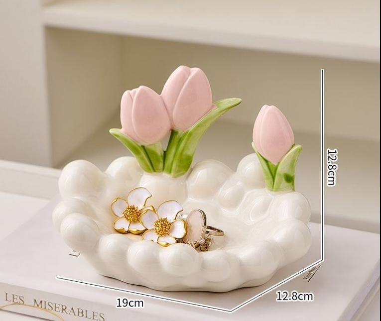 

Керамические украшения в виде тюльпанов, креативные китайские украшения для гостиной, домашний поднос, керамический туалетный столик в виде тюльпанов, ящик для хранения 19x12.8x12.8cm