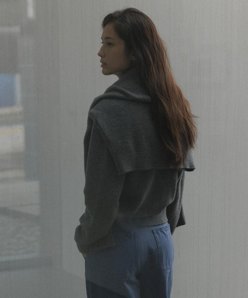 Beullaengkeulumumeon V-Neck Knit_Melange Gray