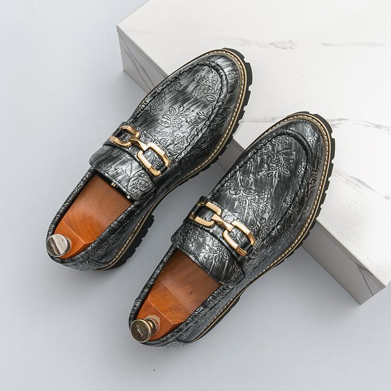 

One-foot platform loafers, business men s leather shoes, men s formal foot cover, casual shoes, small British shoes. 46