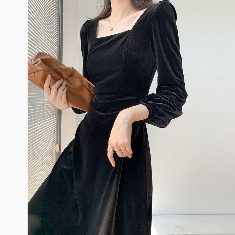 Women's Long Sleeve Velvet Dress: Autumn/Winter, French Retro A-line, Waist-Cinching, Square Neck, Hepburn Style Little Black Dress