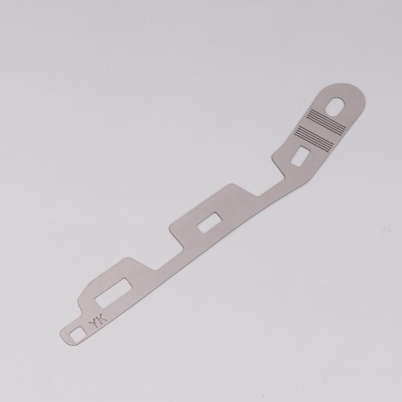 2Pcs Front Bumper Repair Metal Plate Buckle Broken Opening Rotten Buckle Repairer Bracket For Verna 2010-2016