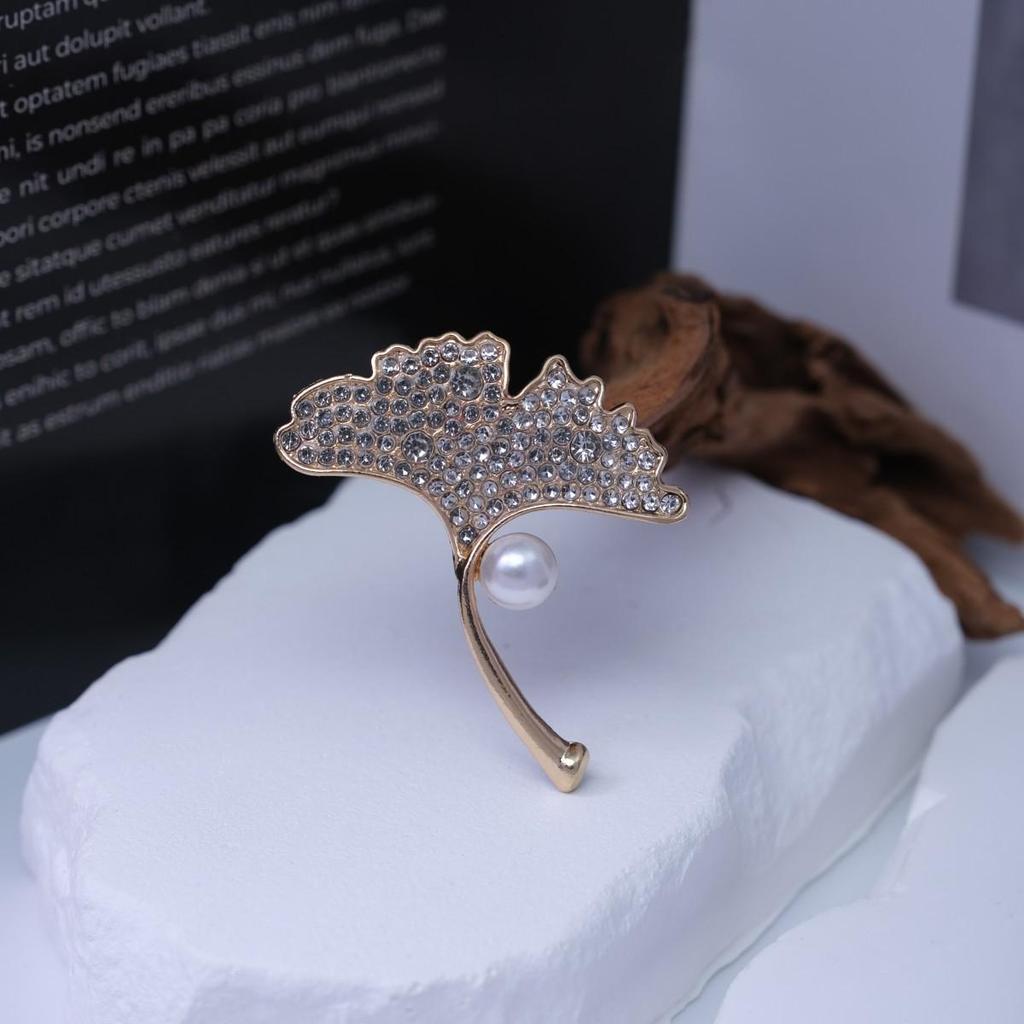 Ginkgo Leaf Pearl Rhinestone Brooch Scarf Pin