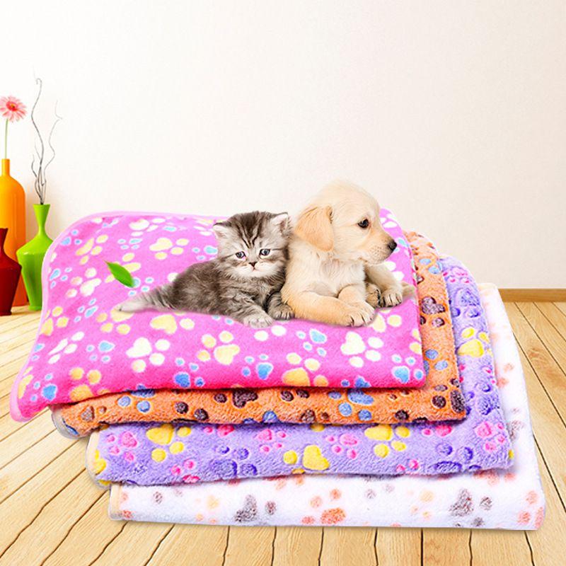 Coral Velvet Dog Kennel Pad Pet Blanket For Autumn And Winter Warm And Comfortable