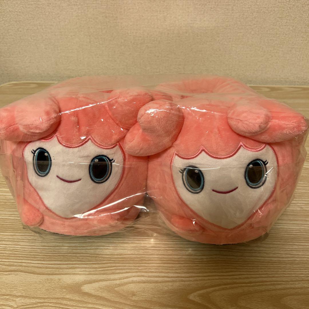 

[USED] TWICE LOVELYS Plush Slippers Momo