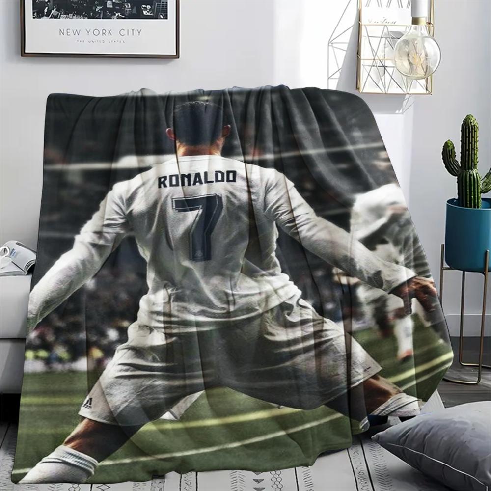 1Pc England Football Print Flannel Blanket, High quality Comfortable for All Seasons, Home Decor, Warmth and Comfort, Perfect for Christmas GiftS