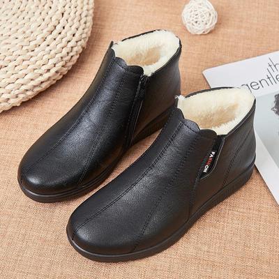 Bottes d'hiver en coton doublées de velours pour femmes: Chaussures souples à semelle plate pour personnes âgées, d'âge moyen et grands-mères