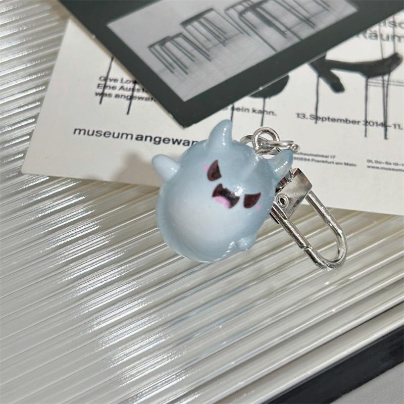 Cute Luminous Little Ghost Keychain With Glow In Dark Effect And Lovely Design Perfect For Halloween Gifts Backpack Pendant