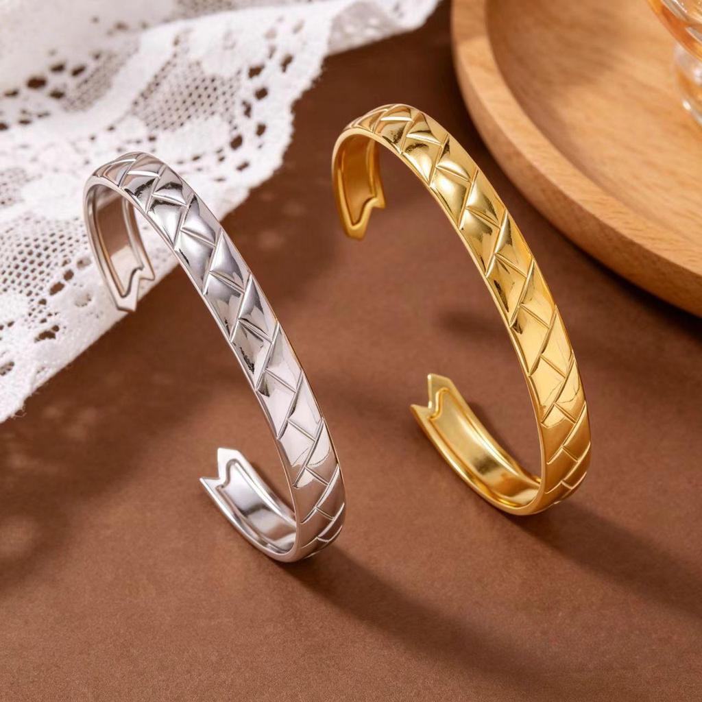 Women's Open Bangle Simple Plaid Titanium Steel Bracelet