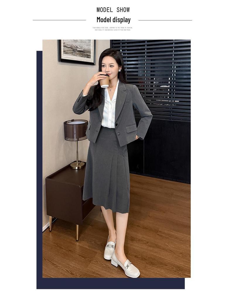 Early Autumn Professional Age-Defying Petite Interview Suit Set with Midi Skirt