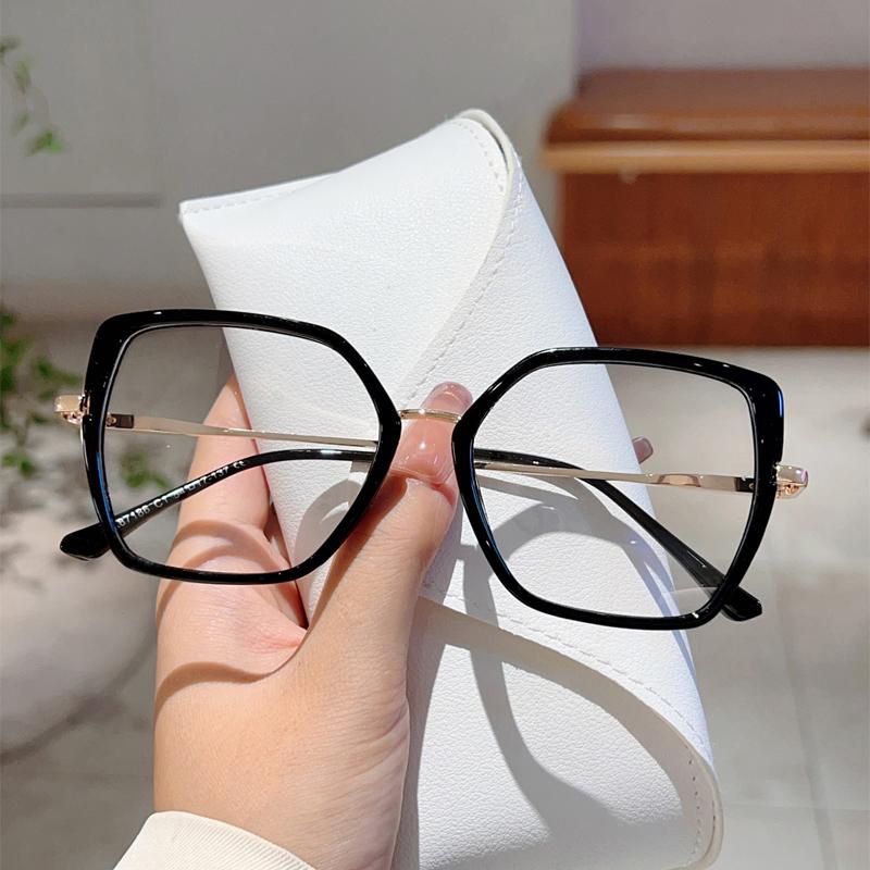 Fashion Oversize Black Frame Women Ins Brand Design Retro Metal Glasses Blue Light Blocking New Stylish Decor Eyewear