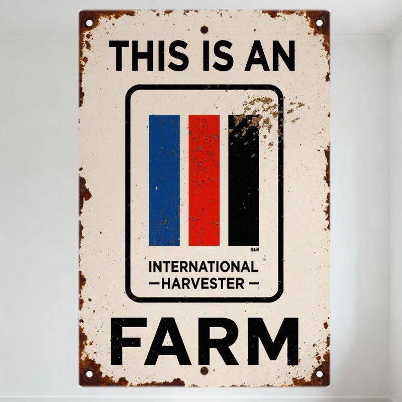 

Vintage Harvest International Farmer Tin Sign, Weathered Metal Wall Decor with Rust Spots, Farmhouse Home Bar Pub Decoration 20x30cm（7.8x11.8inch）