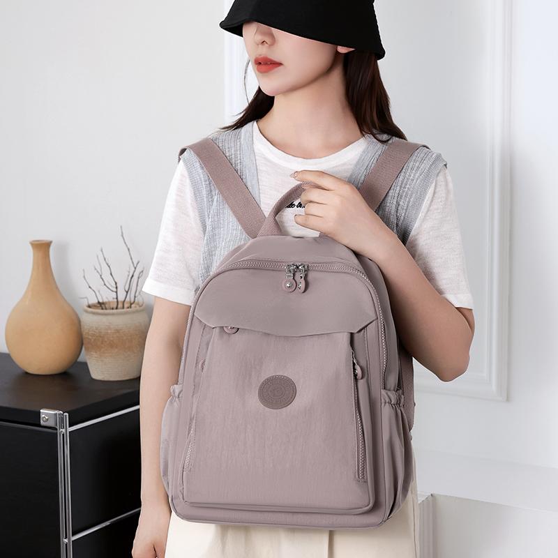 Large Capacity Backpack Women's Lightweight Backpack Student Schoolbag