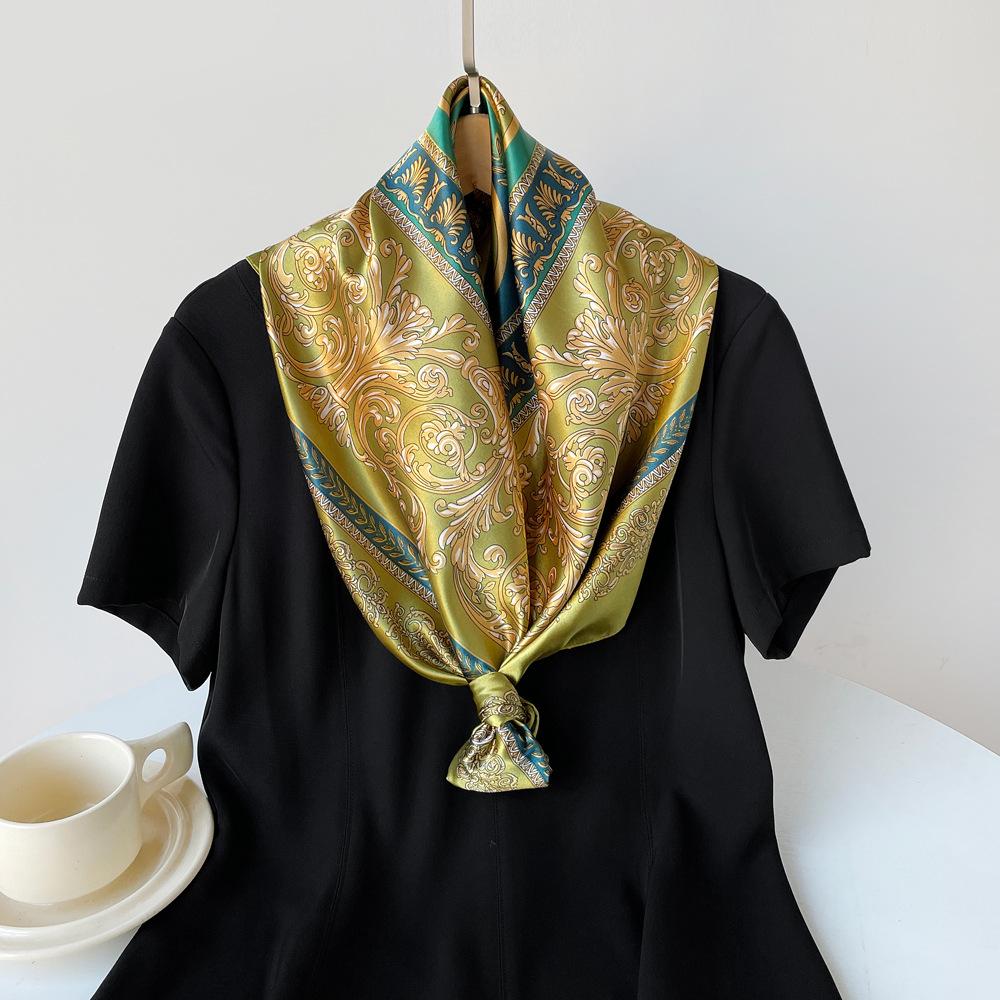 Women's Court-Style Large Scarf: A Fashionable and Versatile Satin Scarf for Wrapping the Head or Wearing As a Wrap