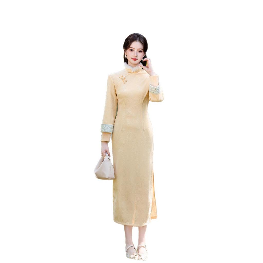 Yellow velvet thickened winter clothing national style new Chinese long-sleeved cheongsam 1011 new young women's retro autumn and winter