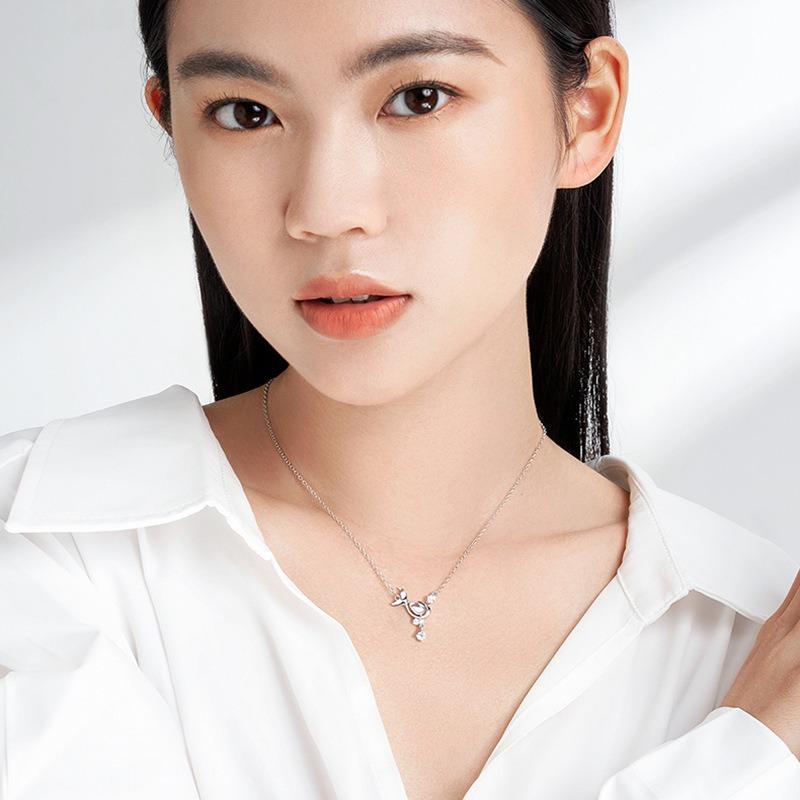 Fashion Light Luxury Blue Whale Moonstone Pendant Clavicle Necklace For Women