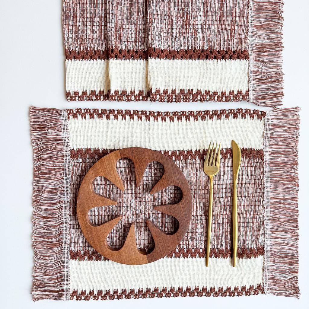 Cotton and linen tassel placemat pastoral variegated woven table flag ins striped thermal insulation pad wide strip cotton and linen color matching