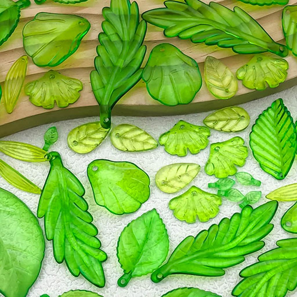 Pack of 40/50/60 Elegant Acrylic Leaf Charms Set Green Decorative Beads With Holes DIY Crafting Jewelry Components