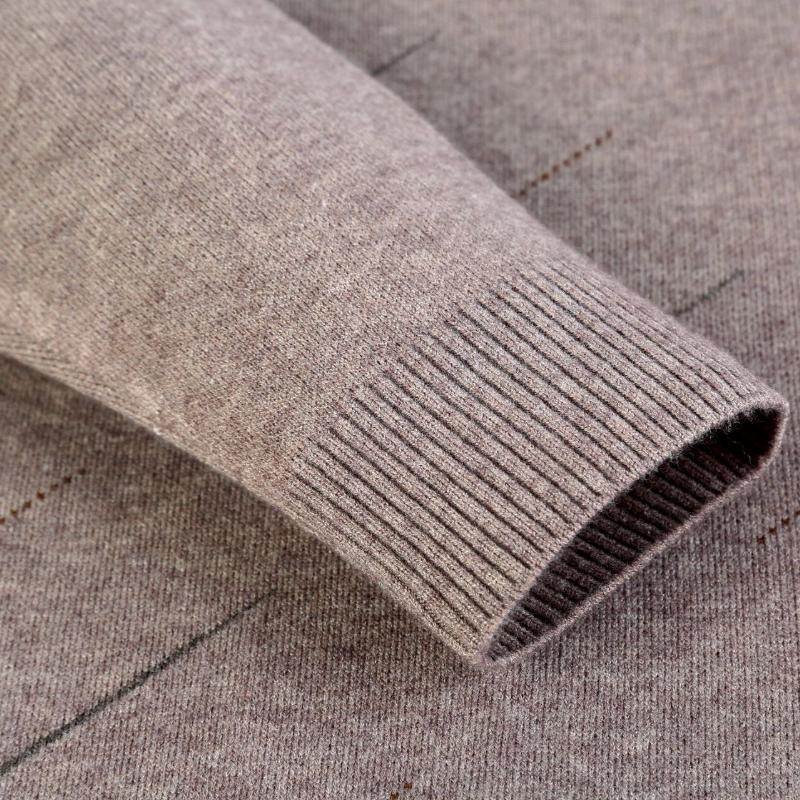 Man Autumn and Winter Clothes Middle-aged V-neck Sweater Men's Thickened Sweater Knitted Base Shirt
