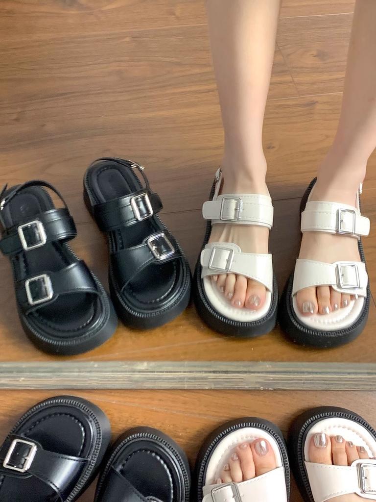 Internet celebrity open-toed fashion sandals women 2025 summer new retro student wear Korean version of versatile thick sole with skirt