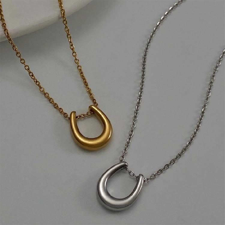 Horseshoe Pendant Necklace U shaped Choker Necklace Wedding Jewelry Accessories