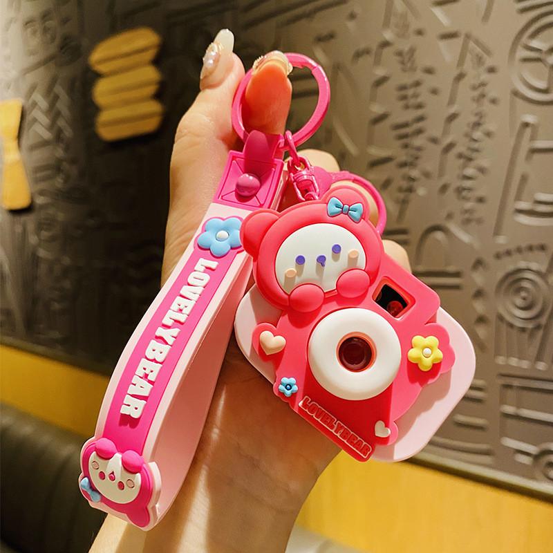 Fun And Whimsical Bear Camera Keychain Pvc Zinc Alloy Keyring Backpacks For