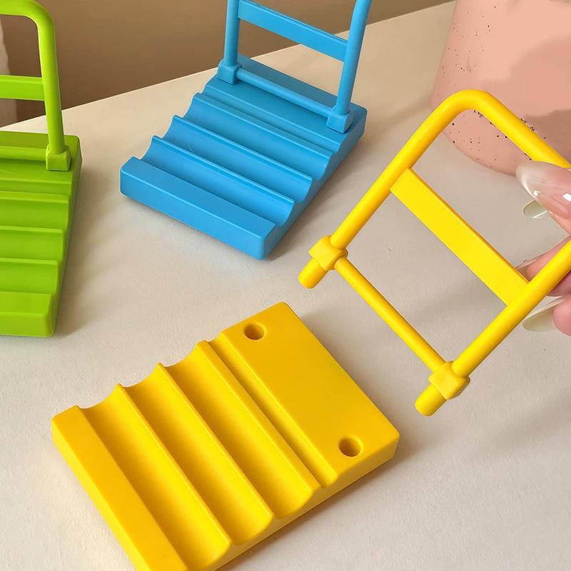Durable Detachable Phone Stand Trolley Design Plastic Desktop Holder Universal Fit for All Smart Phones Under 7 Inches