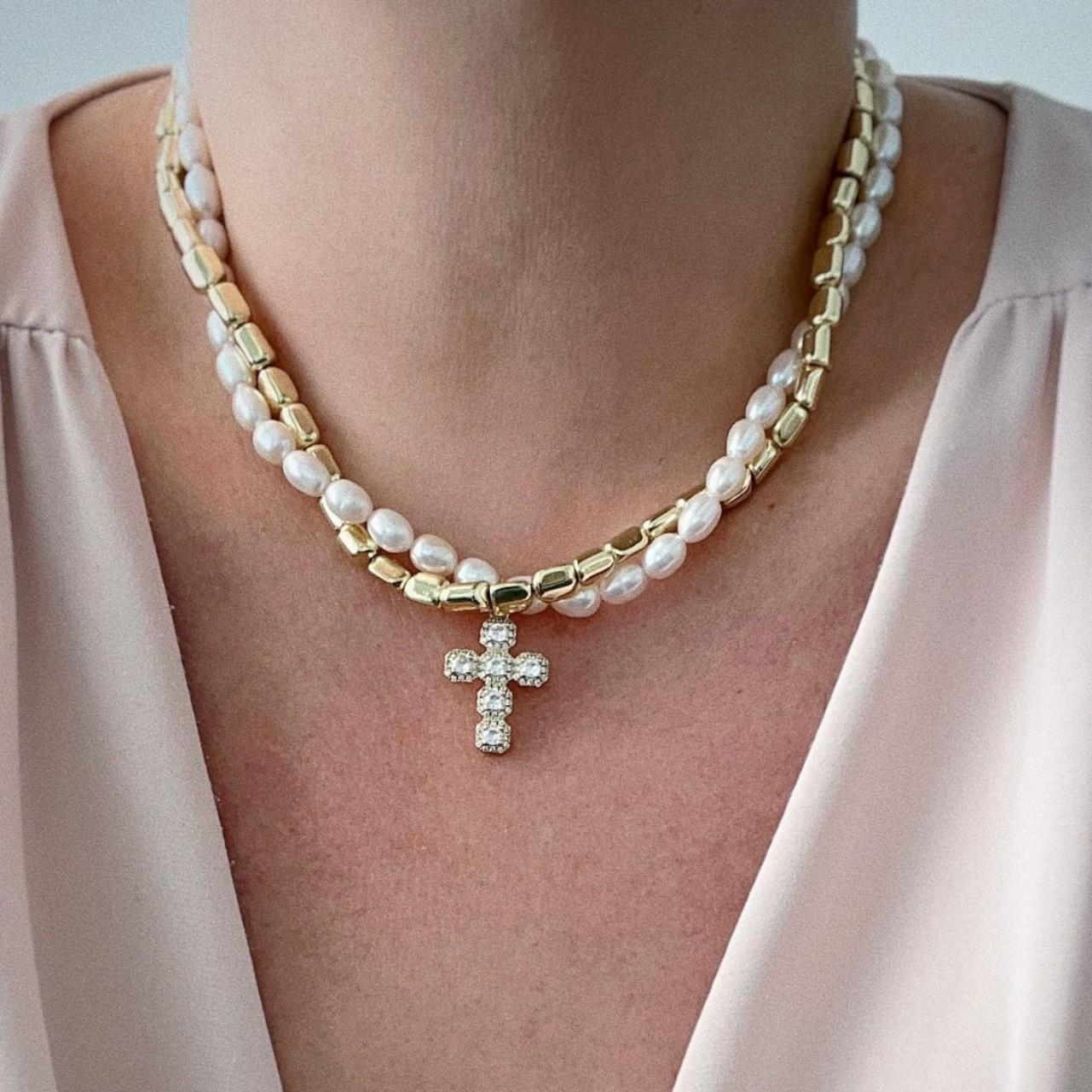 European and American Baroque imitation pearl necklace women s light luxury diamond-encrusted cross pendant collarbone chain