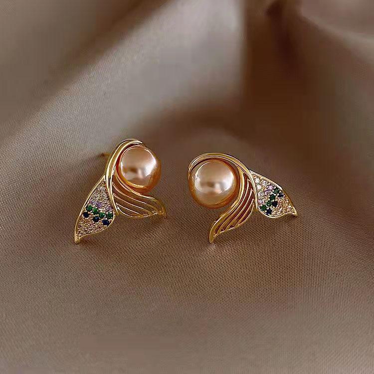 Korean Elegant Pearl Stud Earrings for Women: Versatile, High-Class Style Jewelry