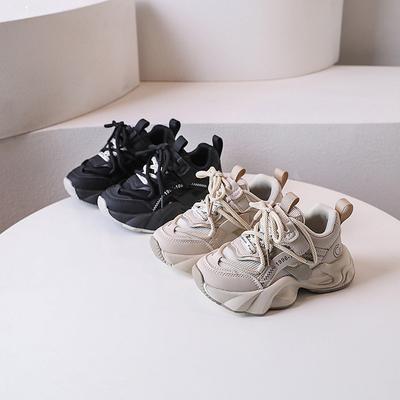 Flick sneakers 2024 Vår Höst Barn Casual Skola Löparskor Mode Halkfria Barns Sport Tennis skor Andningsbara