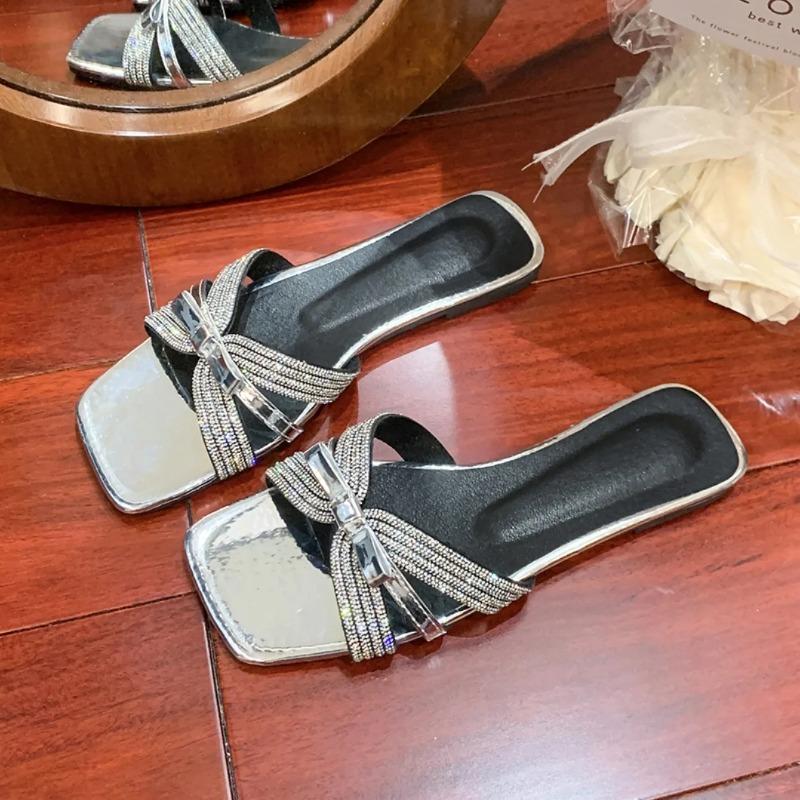 Fashion Shiny Rhinestone Flat Slippers for Women 2025 Summer New Open Toe Sandals Fashionable Beach Party Women's Shoes Flip Flops Women