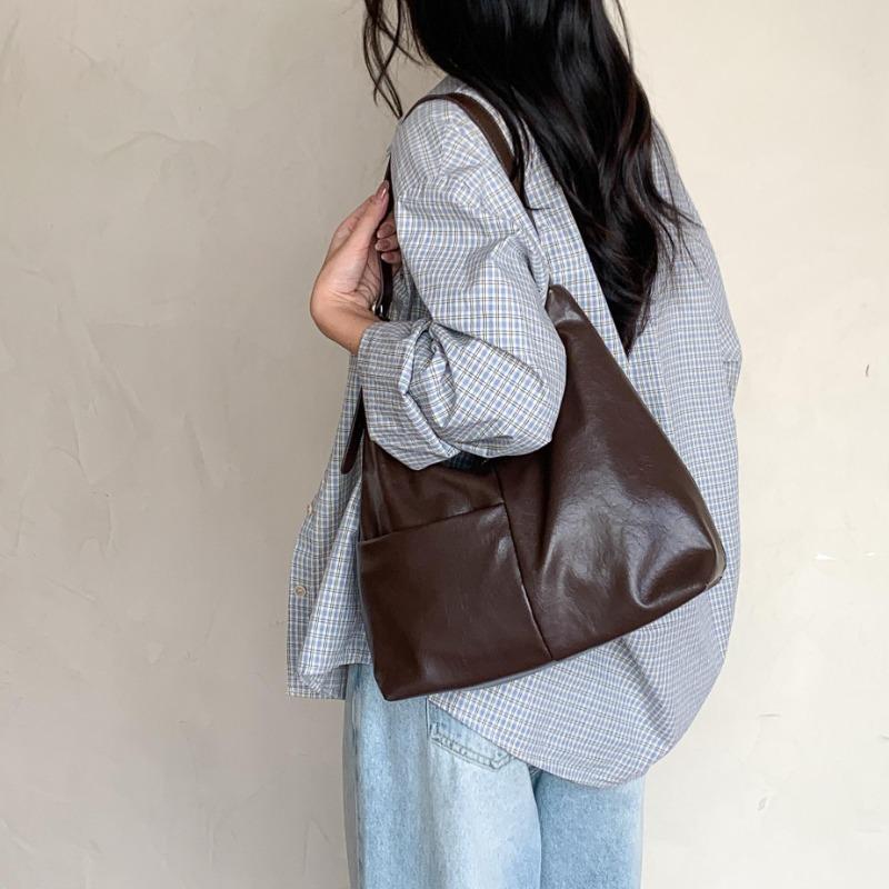 Soft Pitot bag Large capacity versatile new daily commuter bag Simple and fashionable women's shoulder bag