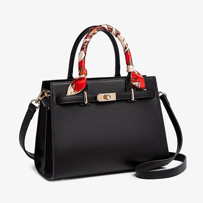 Bag Women 2025 New Temperament Versatile Middle-aged Lady Mother-in-law Handbag High-end Atmosphere Messenger Mother Bag